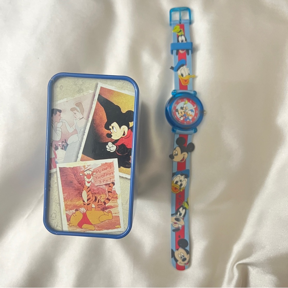 Disney Mickey Mouse Goofy Donald Duck Multicolour Kids Watch Collectible Tin Box